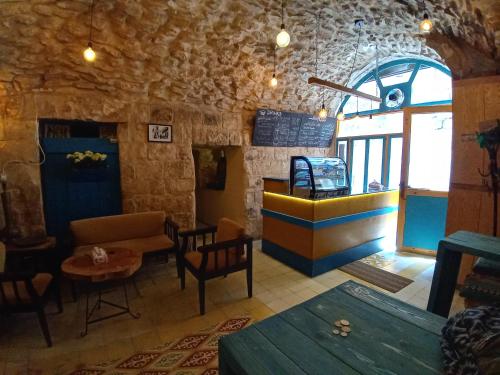 Restaurant, Turquoise in Nablus