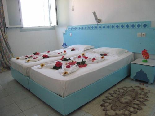 Houria House Sable Dor Houria House Sable Dor is conveniently located in the popular Mahdia City Center area. The property features a wide range of facilities to make your stay a pleasant experience. All the necessary faci