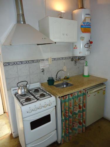 One-Bedroom Apartment image 9
