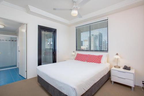 Two-Bedroom Apartment with Two Bathrooms image 5