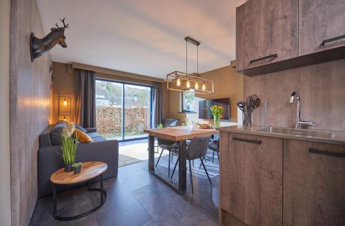 Studio Apartment image 5