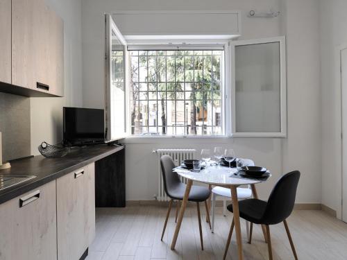 UR-NEST Dolfi - image 3