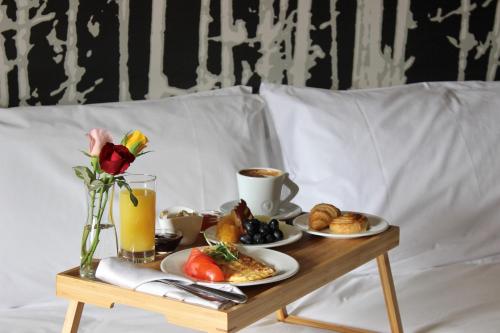 Ramada Plaza Bucharest - image 13