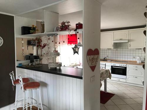 Ferienhaus Ronny 1.9km von Hinte entfernt