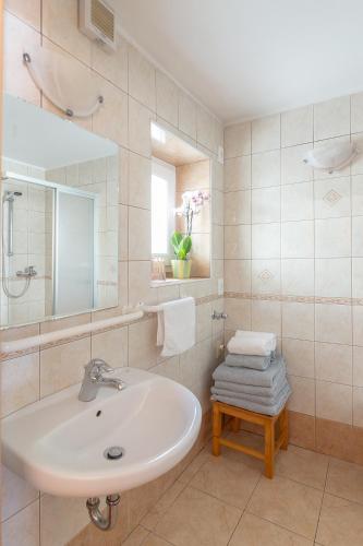 Apartment house Jager Room Type - Two-Bedroom Apartment with Terrace