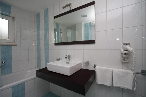 Aparthotel Natalia Podgora - image 2