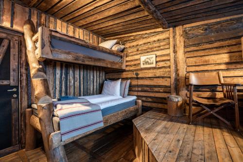 Basecamp Hotel - image 13