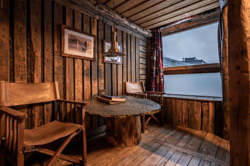 Basecamp Spitsbergen Hotel Room Type - Twin Room