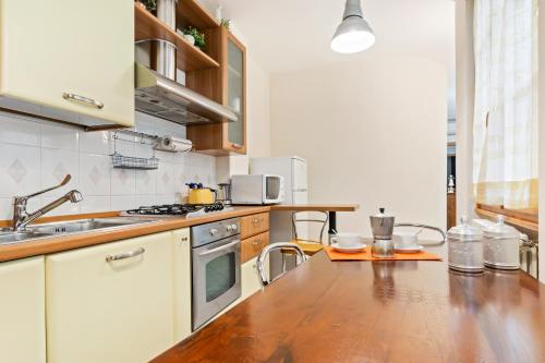 Borgo Pinti Cozy Flat - image 2