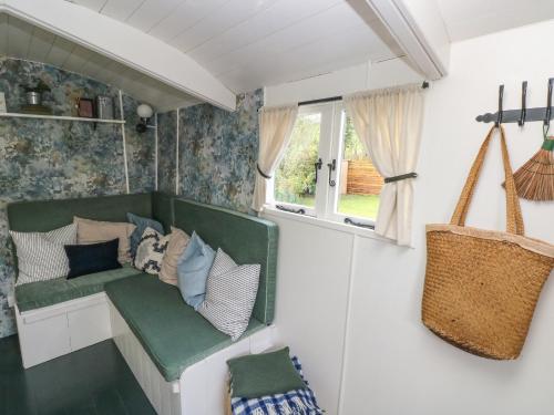 Hazel Nook - image 9