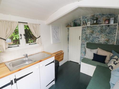 Hazel Nook - image 13