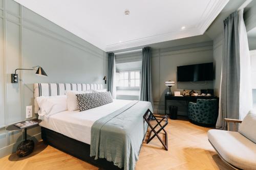 1 queen bed
