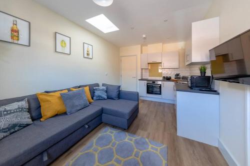 Apartment 3, Isabella House, Aparthotel, By RentMyHouse