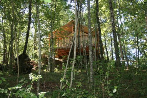 Camping Glamping Terre Rouge gîte à louer Sébazac-Concourès