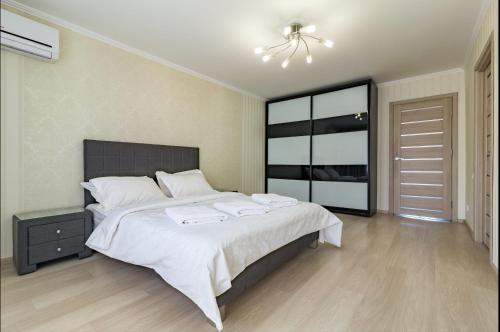Luxury 2-bedroom Most City Area, center in Dnipro