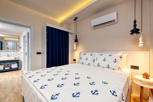 Ece Marina Suites Room Type - Triple Room with View