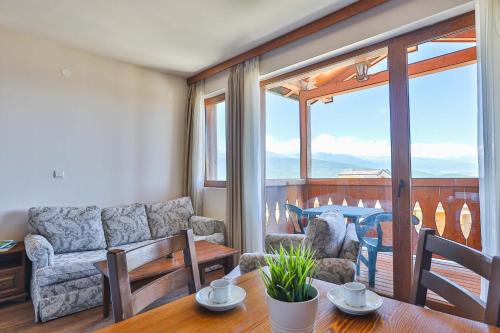Pirin Golf & Country Club Apartment Complex - image 14