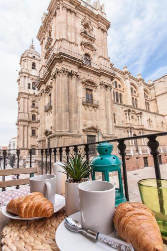 Malaga Center Flat Cathedral - image 8