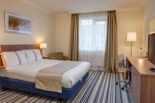 Holiday Inn Colchester an IHG Hotel - image 3