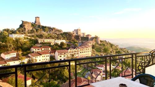 Hotel PANORAMA Kruje view on the castle and the old town - 전망