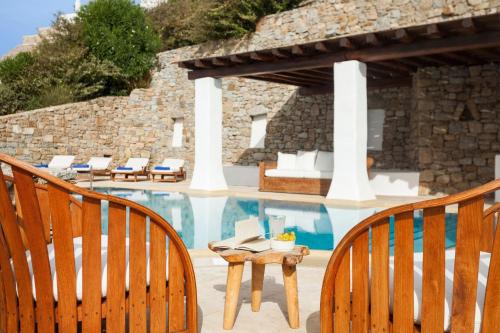 Excellent Mykonos Villa Villa Apollonia 3 Bedrooms Stunning Sea Views Psarrou - image 7