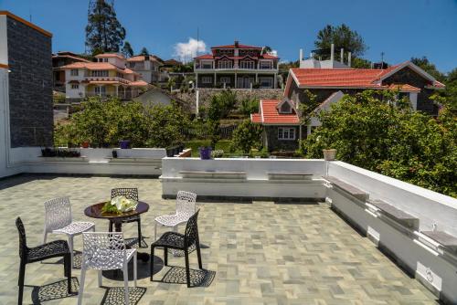 Erkély/terasz, VGR-HOMESTAY in Munnar