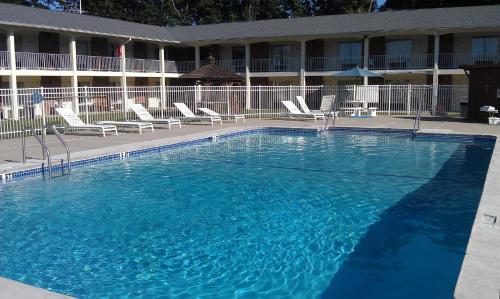 Crystal Inn Eatontown in Eatontown, USA