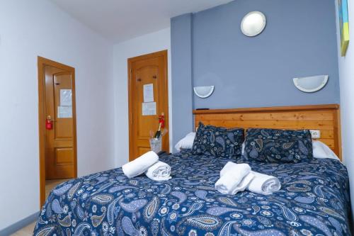 1 double bed