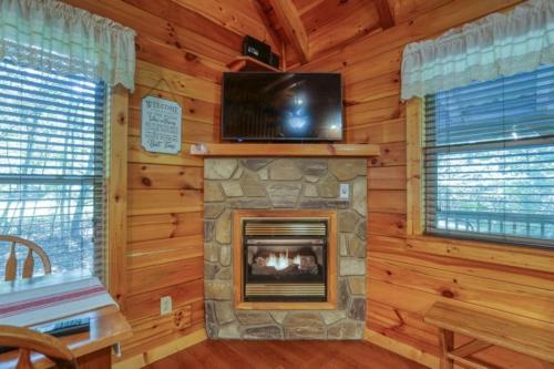 American Dream Cabin - image 6