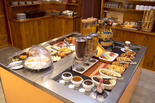 A szálláshely kívülről, FH Confort Hotel Orleans Co'met in Sud Loire