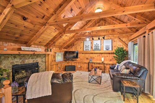 Modern Mountain Cabin with Resort-Style Amenities! - Sky Valley