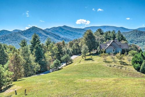 Upscale Mountain Escape with View, 10 Mi to Dwtn! in Franklin, USA