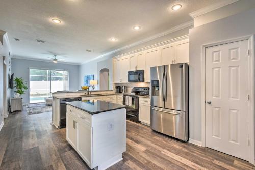 Apopka Single-Story Home with Private Lanai and Pool! in Orlando, USA