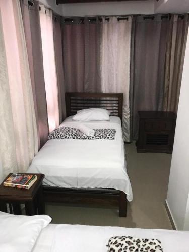 Studio Apartment image 8
