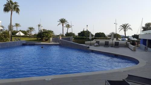 5-Stars Bargain Villas