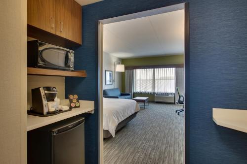 King Suite with Sofa Bed