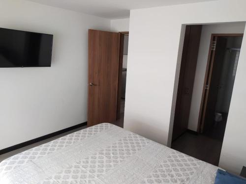 One-Bedroom Apartment image 6