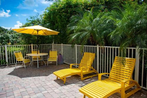 607 - South Beach Condos - image 30