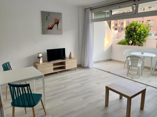 Calm, Cosy and Bright apartment renovated in playa del ingles- WiFi free, Playa del Inglés (zdjęcie 9)