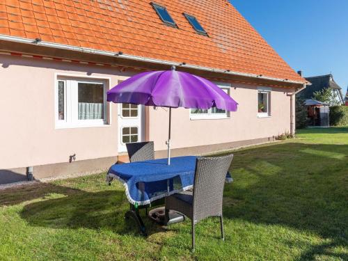 Dārzs, Charmante Ferienwohnung für 2 Personen mit Garten (Charmante Ferienwohnung fur 2 Personen mit Garten) in Am Salzhaff