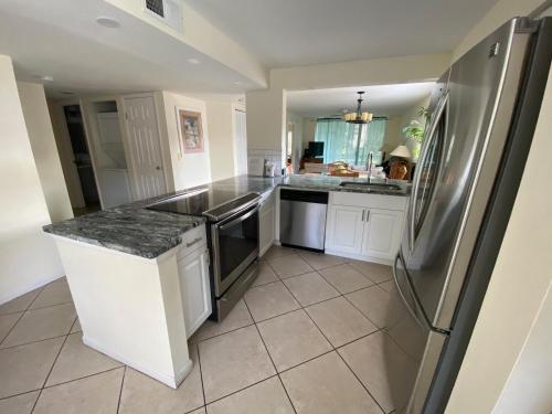 Shorewalk 2 Bedroom 2 Bathroom Near IMG And Bradenton Beach