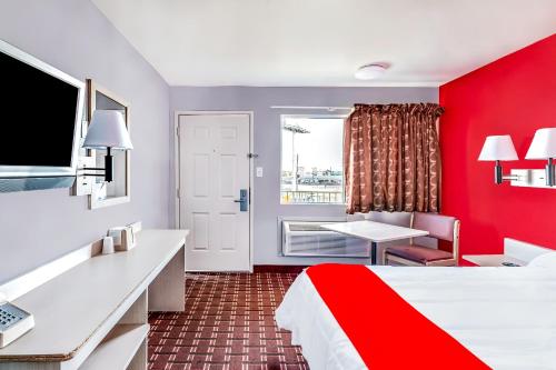 OYO Hotel Houston Southwest I-69 - image 7