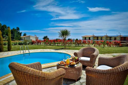 w Queen 4 Bedroom Villa Private Pool gîte à louer Néa Skióni