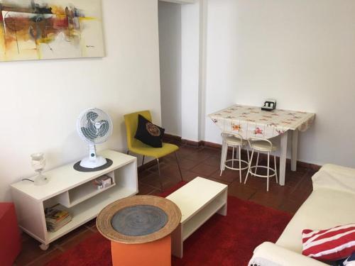 Facilities, Apartamento PRAIA do TOMBO - Guaruja near Mesa 10 Guaruja