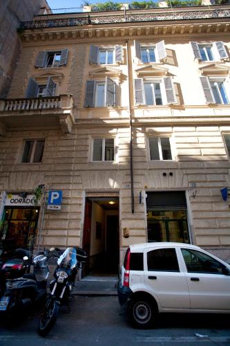 Rome Holiday Home - image 12
