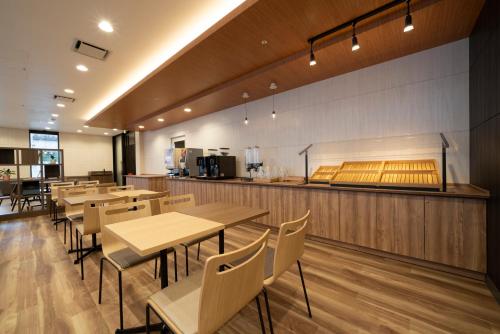 餐飲服務, 名古屋站前R&B飯店 (R&B Hotel Nagoyaekimae) in 名古屋