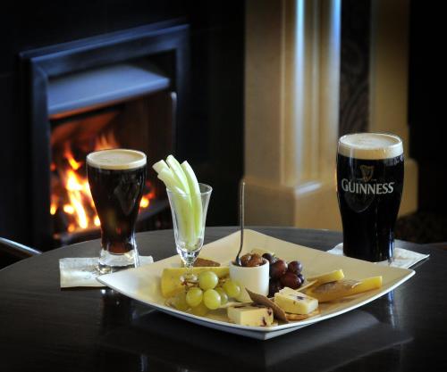 Makanan dan Minuman, The Shirley Arms Hotel in Carrickmacross