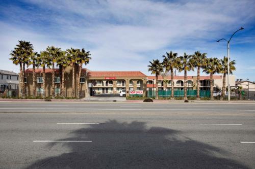 OYO Hotel Palmdale - Antelope Valley