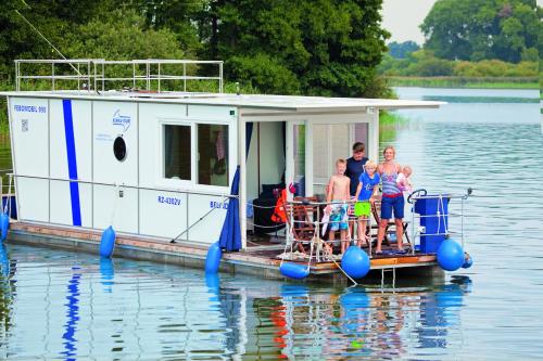 Kuhnle-Tours Bootshaus Zeuthen - image 12