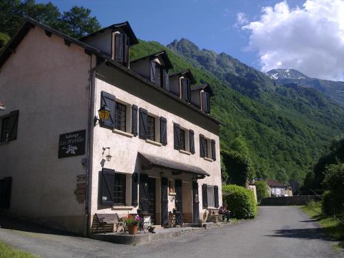 Auberge Les Myrtilles - Accommodation - Couflens